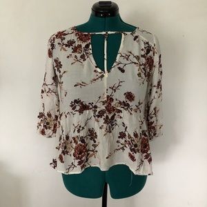Full Tilt white floral top